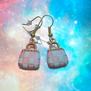 ❤️2/$10 pink and white checkered purse earrings!